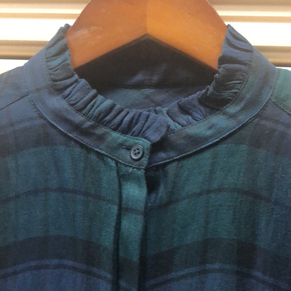Loft ruffle button-up plaid top - Picture 2 of 7